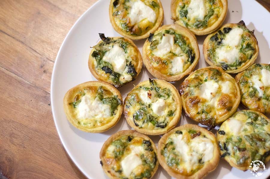 Tartelettes aux herbes et brocciu