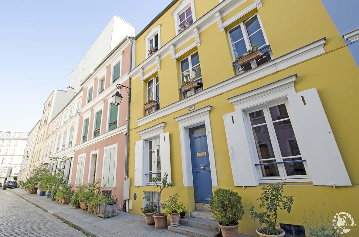 Rue Crémieux Paris