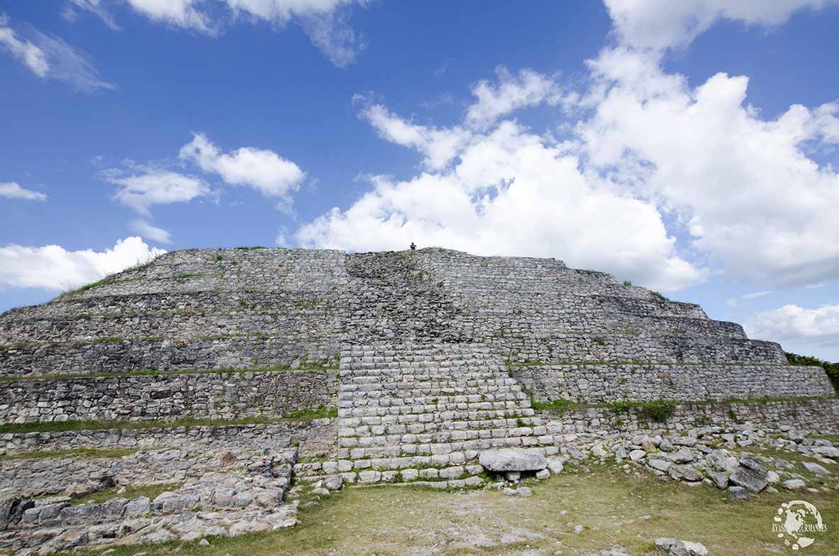 Pyramide Kinich Kakmo