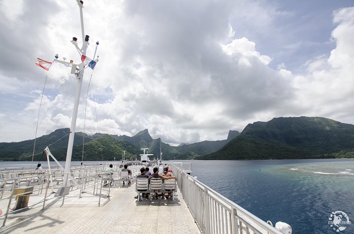 Ferry Moorea